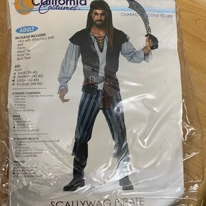 ⭐️Pirate Costume!⭐️